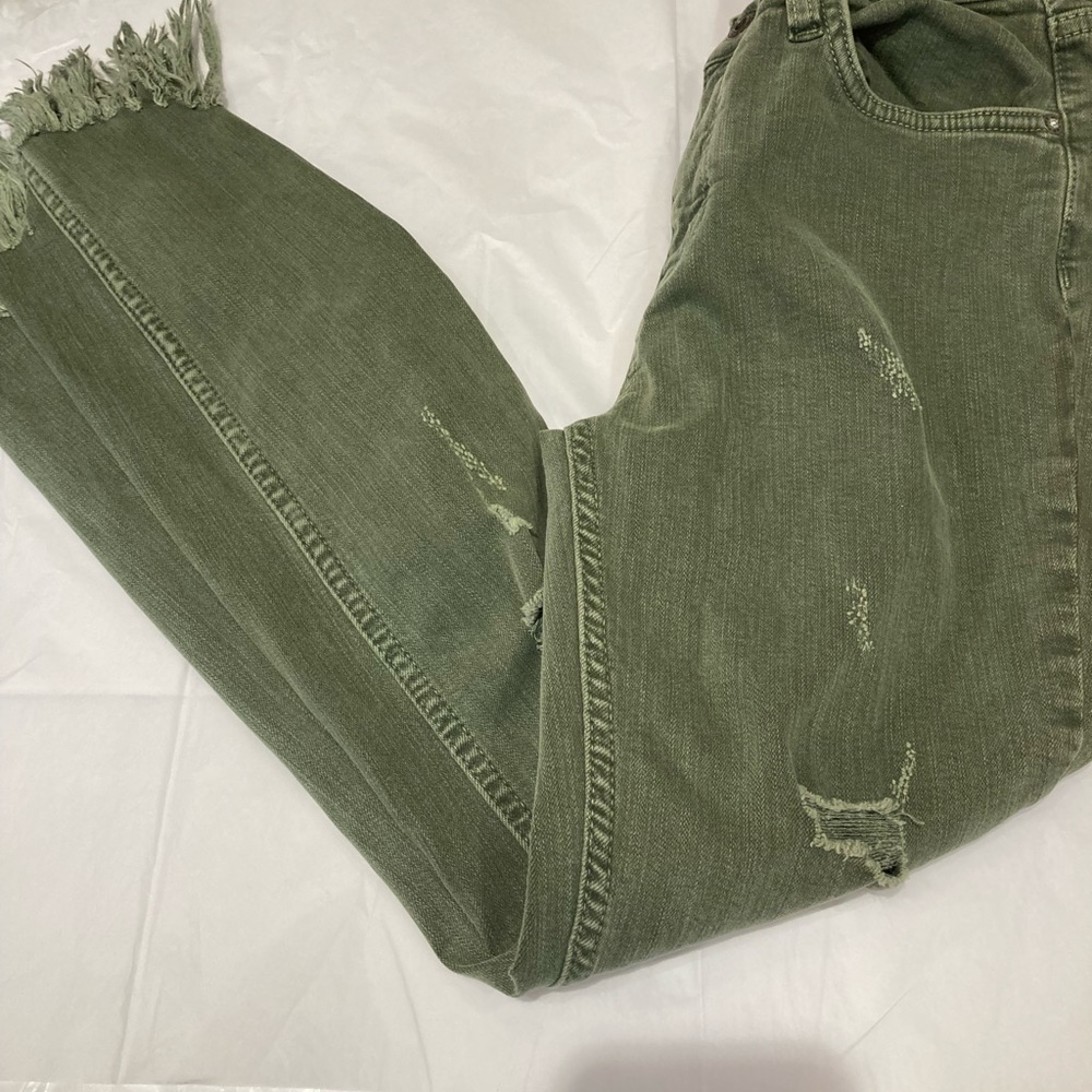 We the people cropped jeans sage green 27 inch skinny distressed